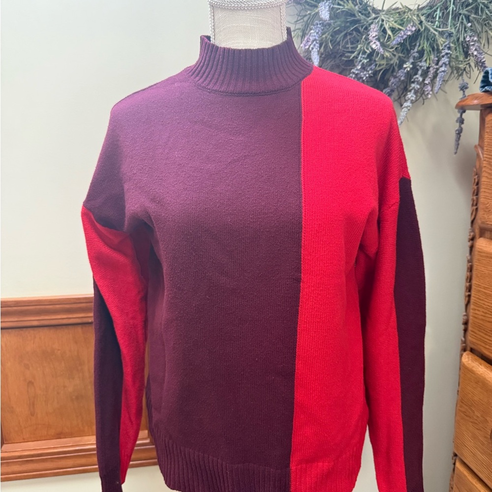 Liz Claiborne Two-Tone Red and Purple Turtleneck Sweater